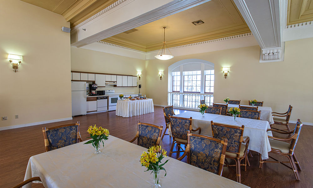 Old Main Village Dining Room Mankato Mn